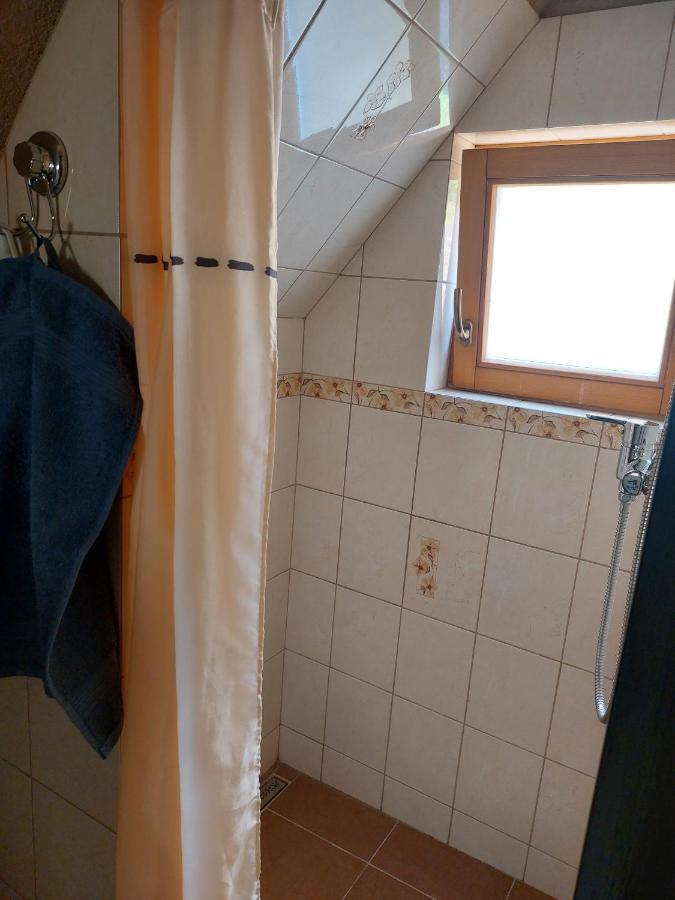 Chatka Pod Jaskynou Maluzina Eksteriør billede